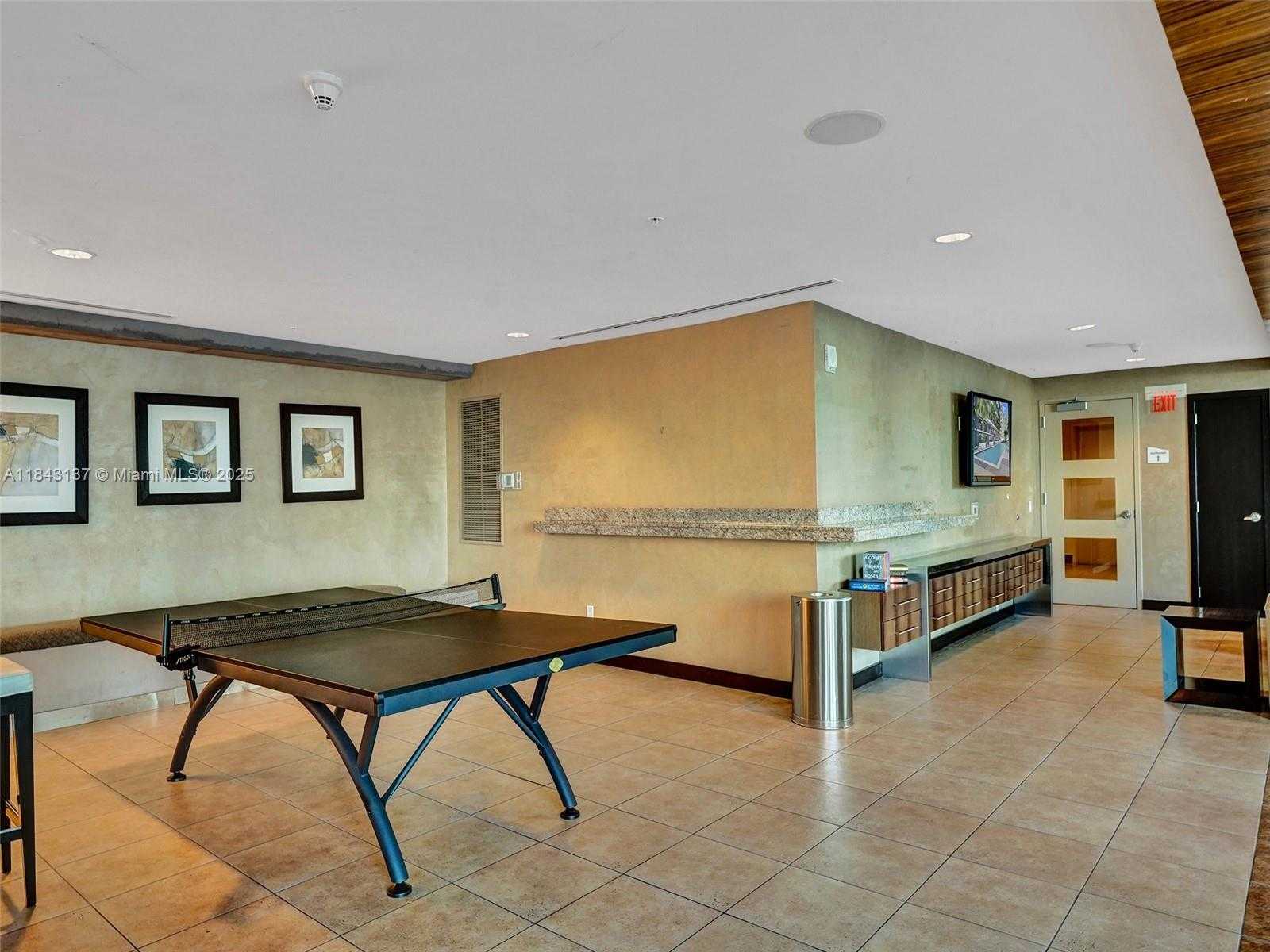 Small Image of 60 SOUTH WEST 13TH ST #3224, Miami Number 45