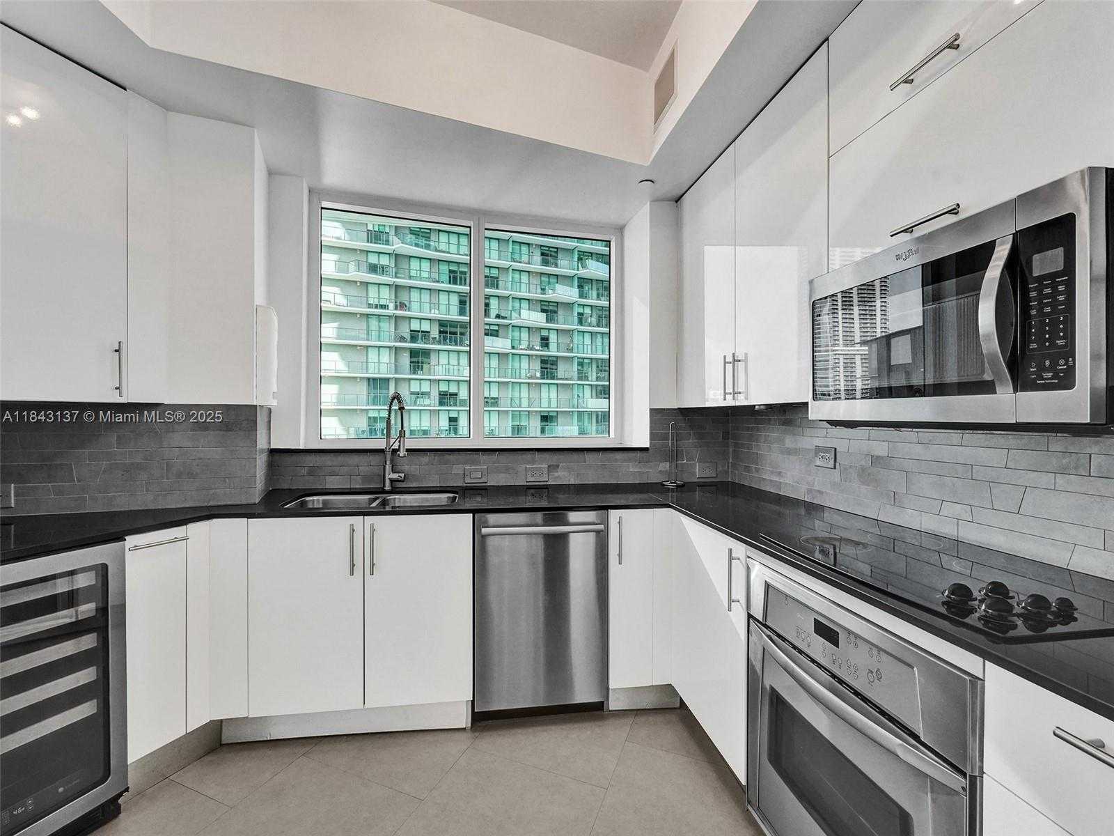 Small Image of 60 SOUTH WEST 13TH ST #3224, Miami Number 5