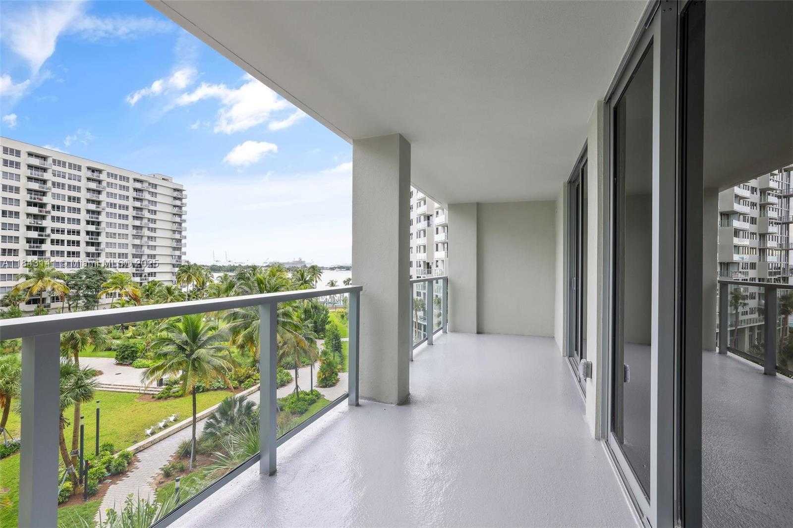 Small Image of 1500 BAY RD #N-0927, Miami Beach Number 12