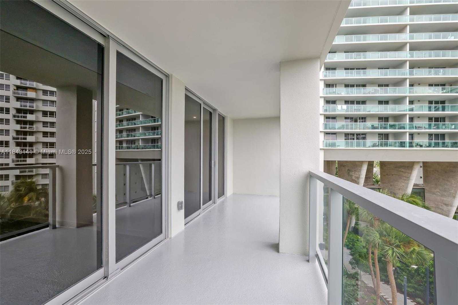 Small Image of 1500 BAY RD #N-0927, Miami Beach Number 8