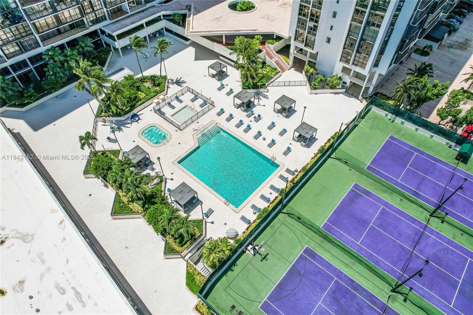 Small Image of 1915 BRICKELL AVE #C911, Miami Number 3