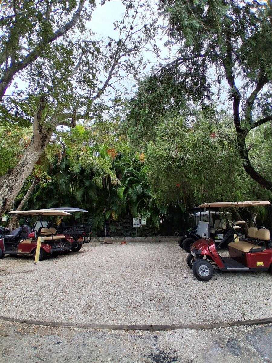 Small Image of 100 OCEAN LANE DR #403, Key Biscayne Number 26