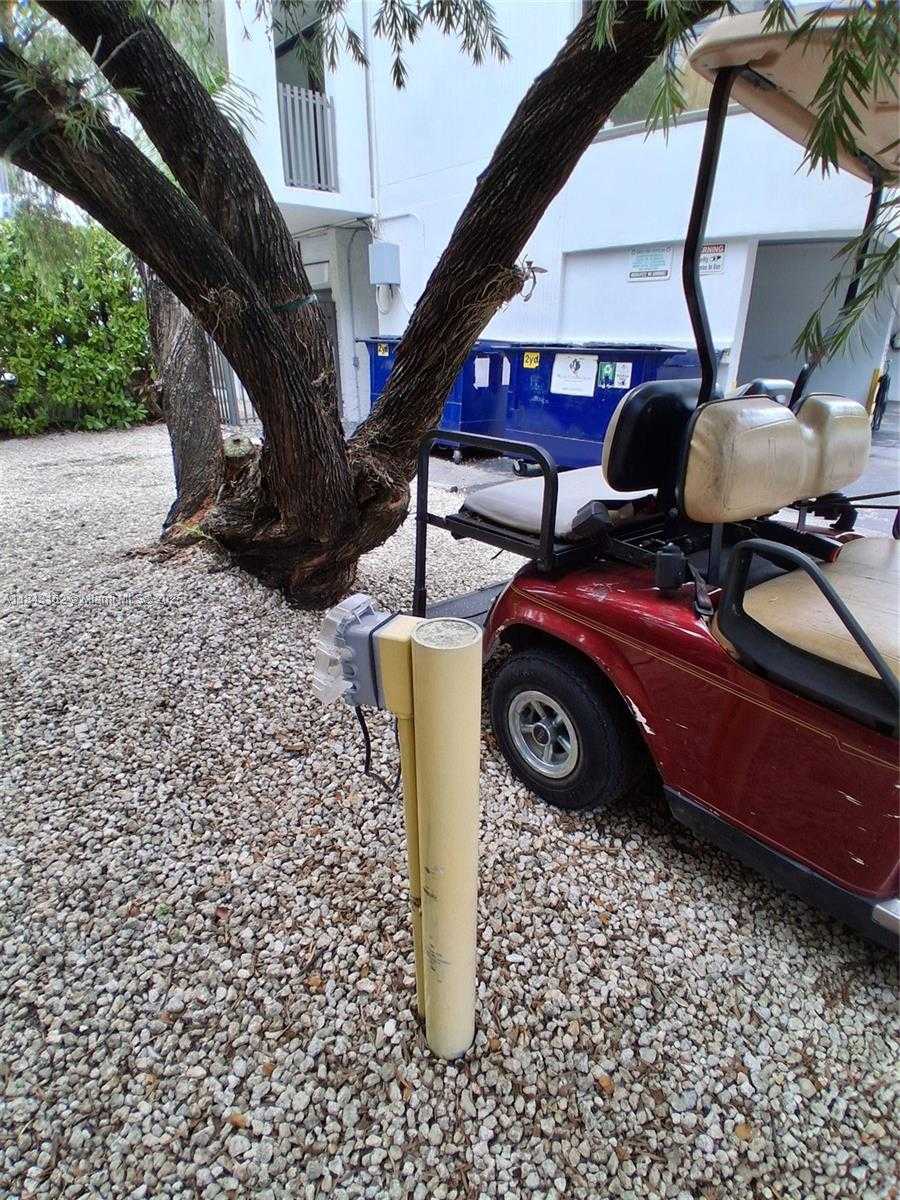 Small Image of 100 OCEAN LANE DR #403, Key Biscayne Number 27