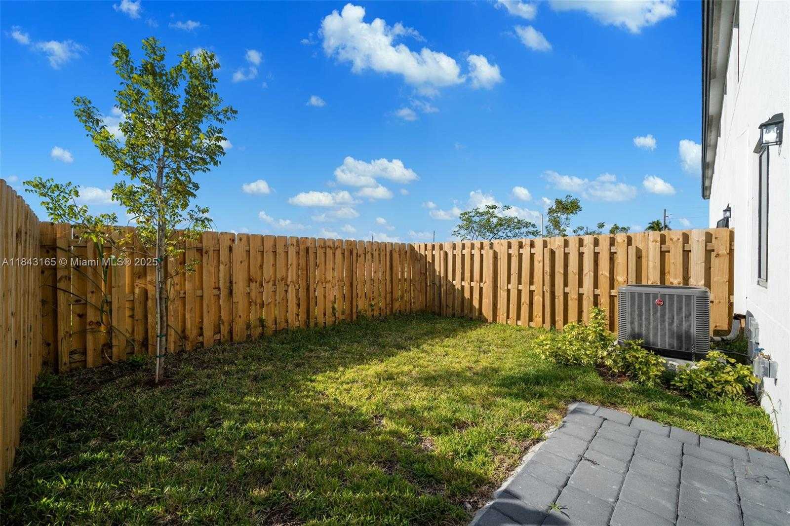Small Image of 34524 SOUTH WEST 190TH AVE #34524, Miami Number 6