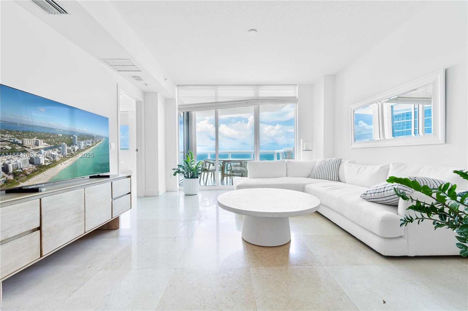 Small Image of 3801 COLLINS AVE #1105, Miami Beach Number 16