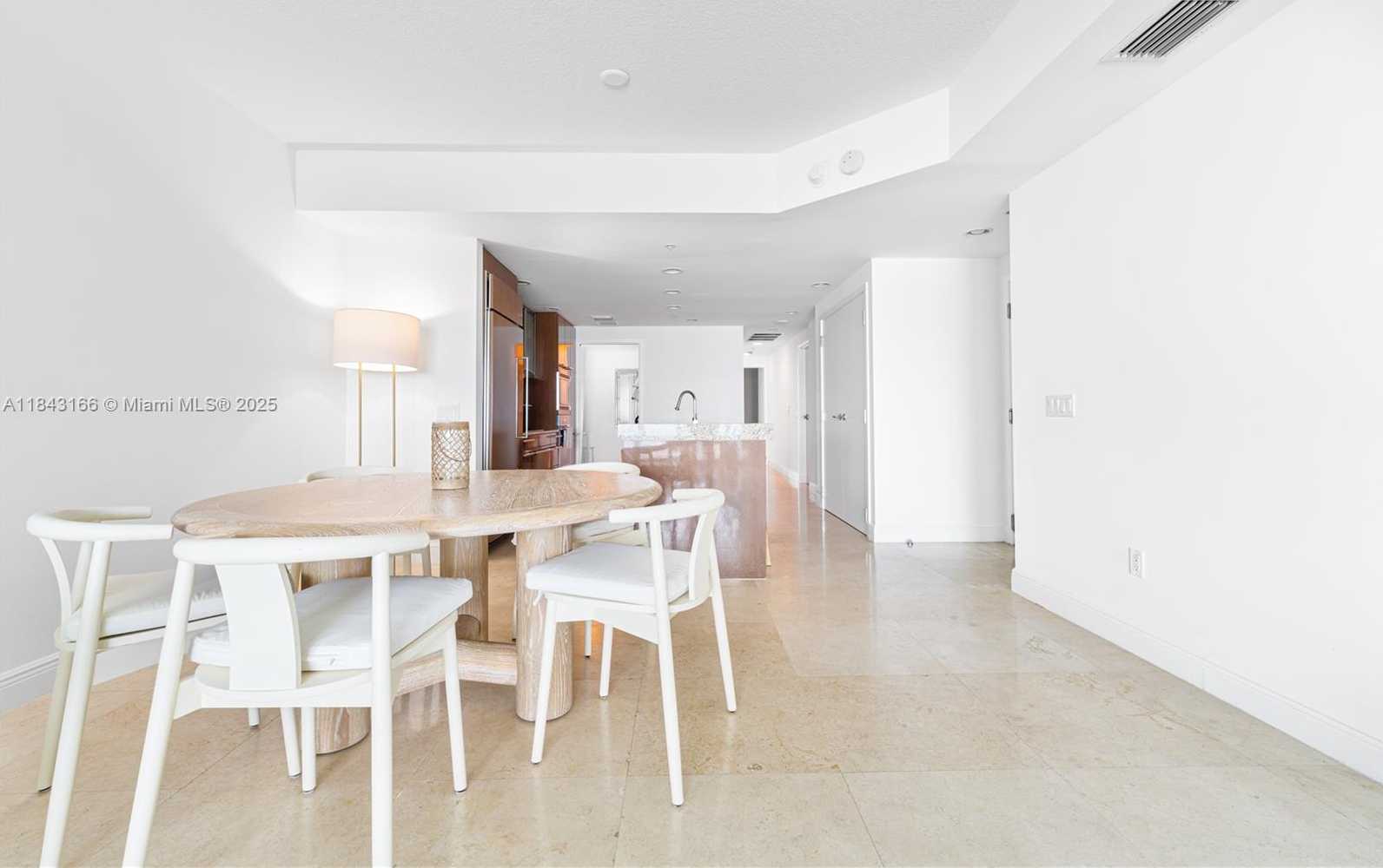 Small Image of 3801 COLLINS AVE #1105, Miami Beach Number 24