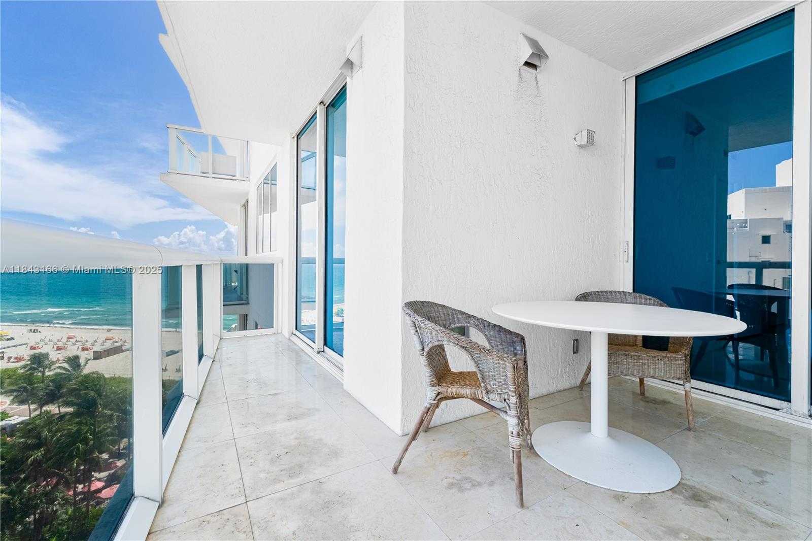 Small Image of 3801 COLLINS AVE #1105, Miami Beach Number 29