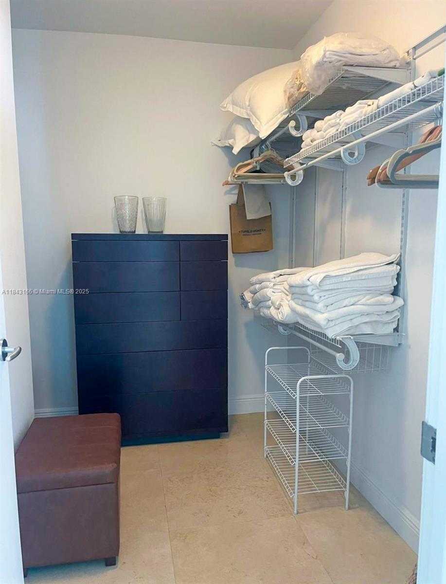 Small Image of 3801 COLLINS AVE #1105, Miami Beach Number 39
