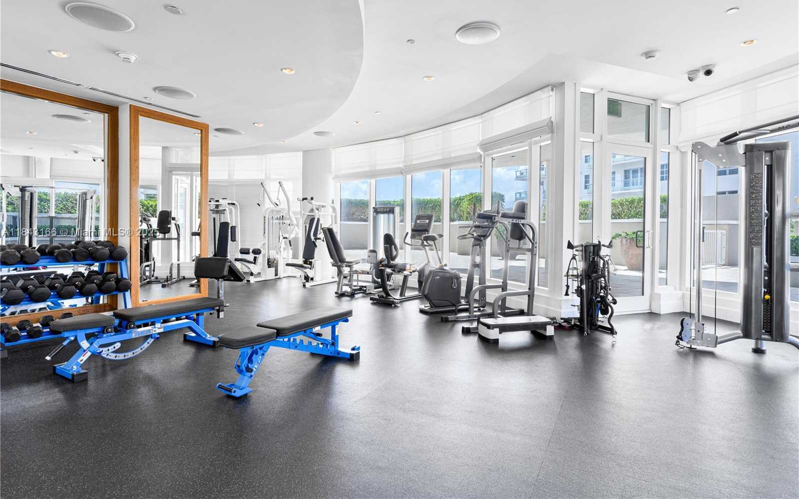 Small Image of 3801 COLLINS AVE #1105, Miami Beach Number 46