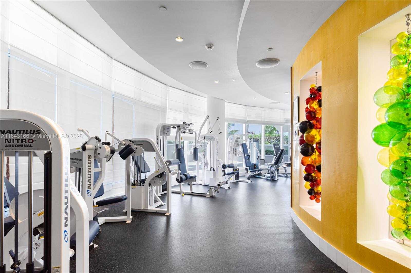 Small Image of 3801 COLLINS AVE #1105, Miami Beach Number 47