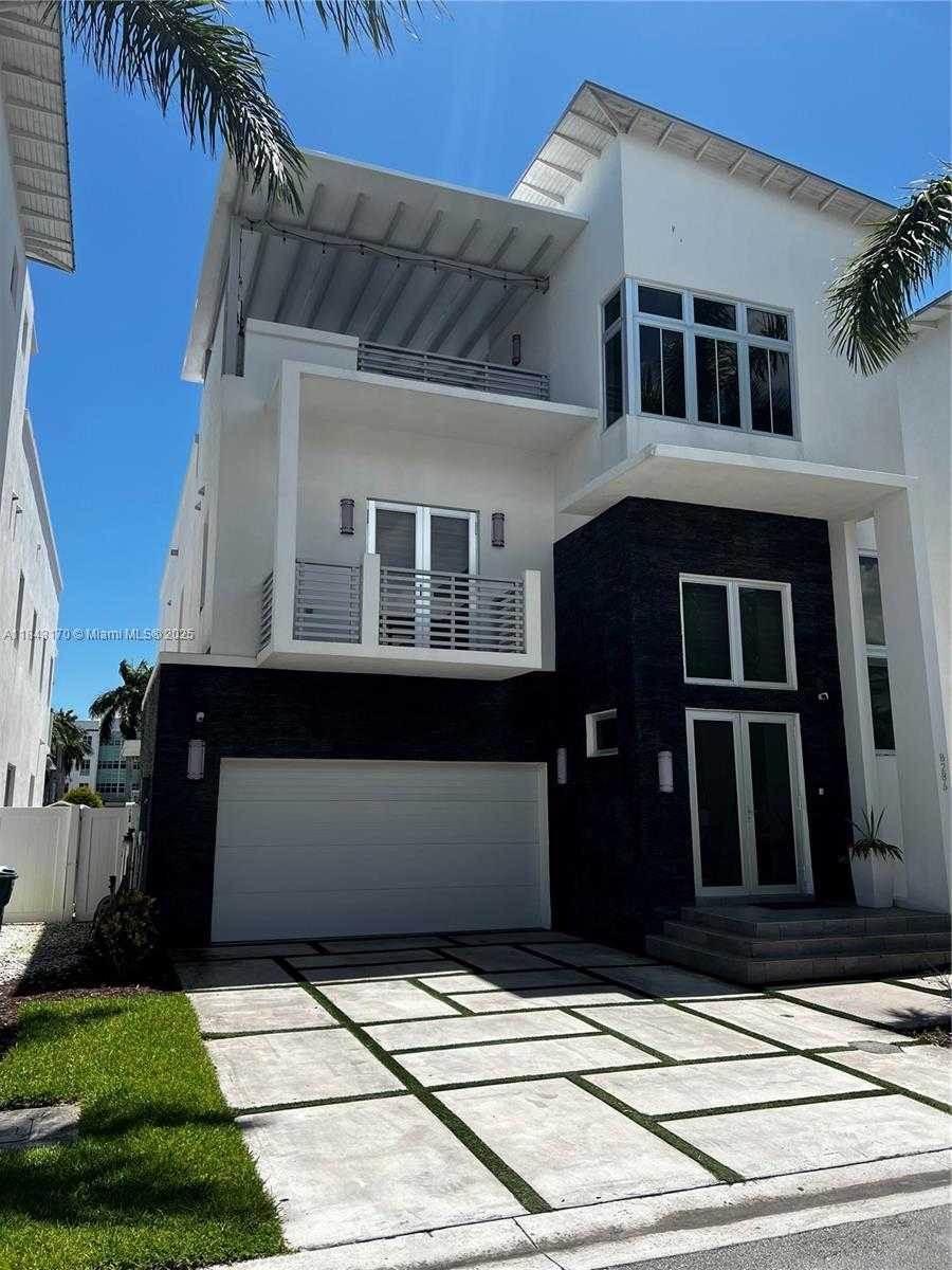 Small Image of 8286 NORTH WEST 33RD TER #8286, Doral Number 2