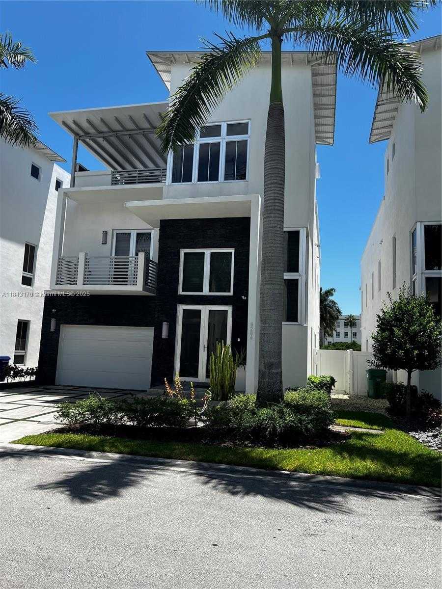Small Image of 8286 NORTH WEST 33RD TER #8286, Doral Number 3