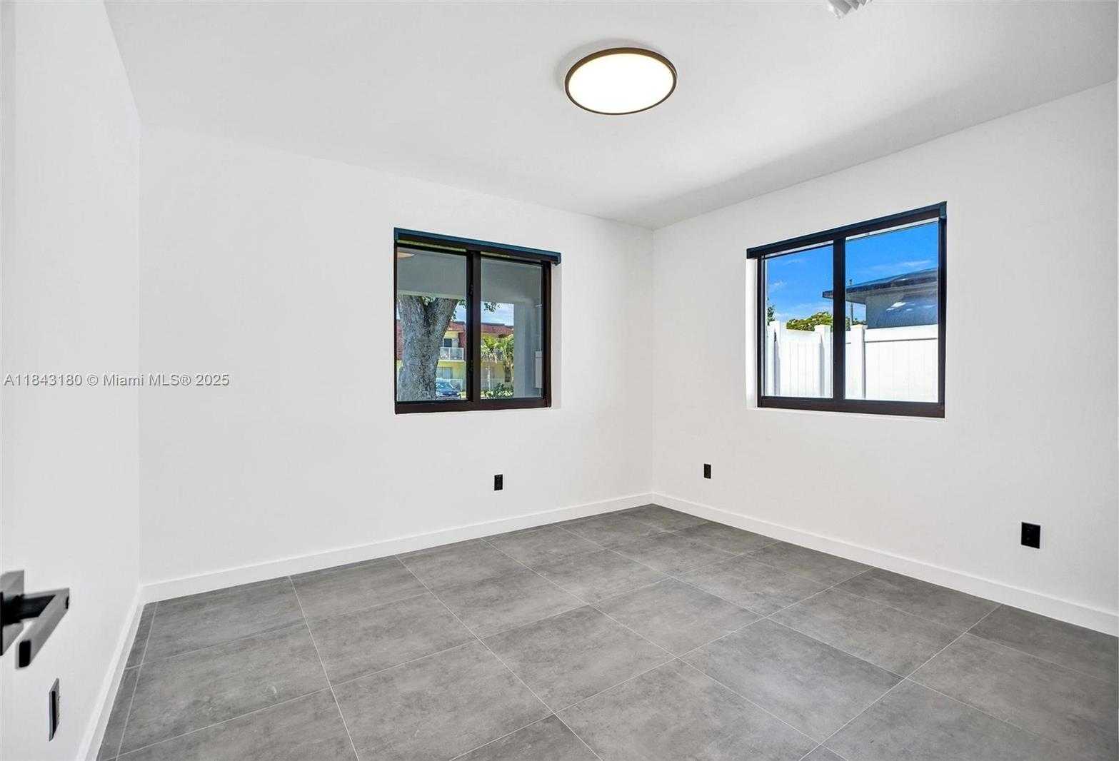 Small Image of 2255 NORTH EAST 173RD STREET, North Miami Beach Number 10