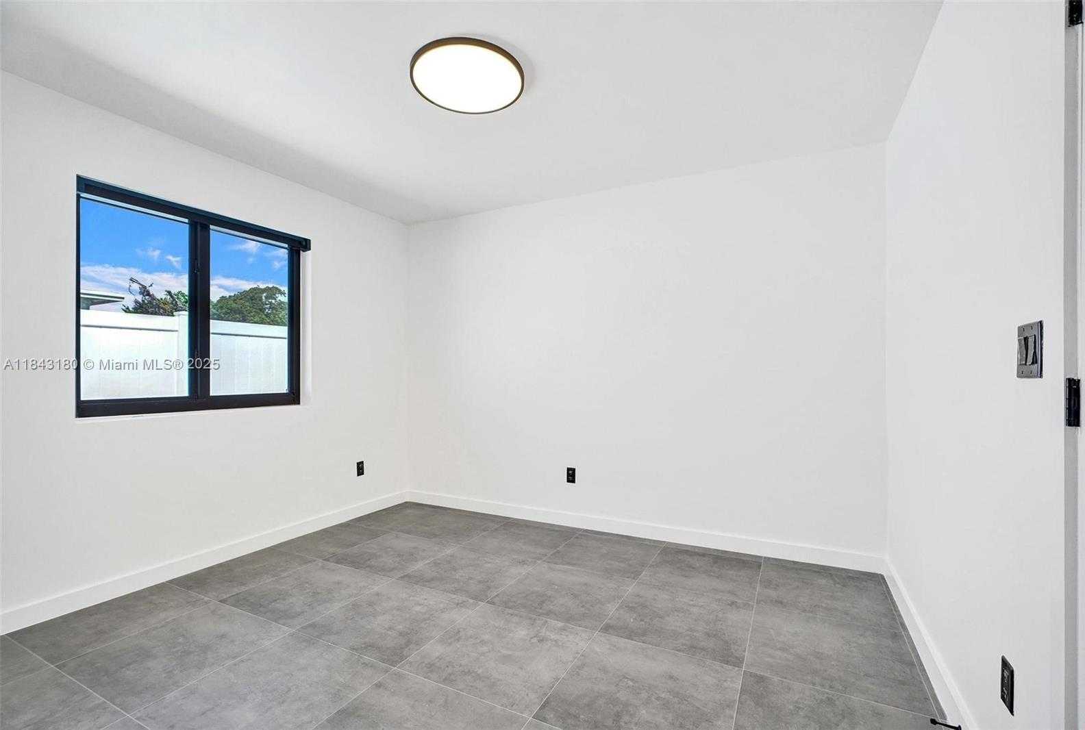 Small Image of 2255 NORTH EAST 173RD STREET, North Miami Beach Number 12
