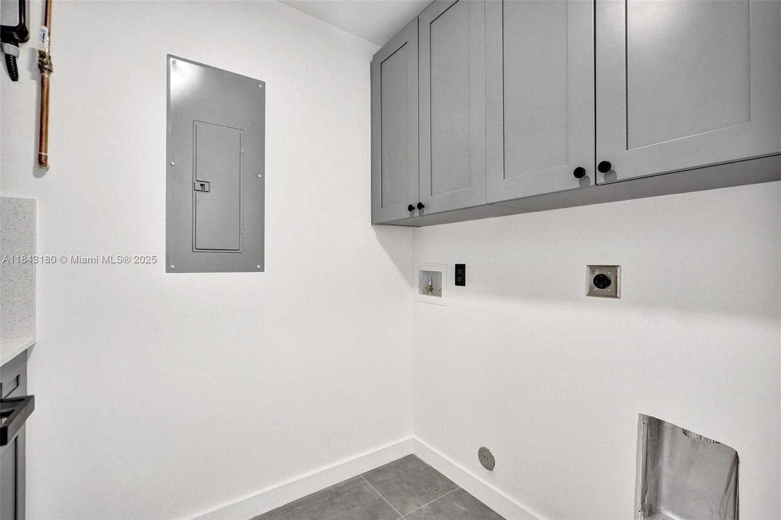 Small Image of 2255 NORTH EAST 173RD STREET, North Miami Beach Number 15
