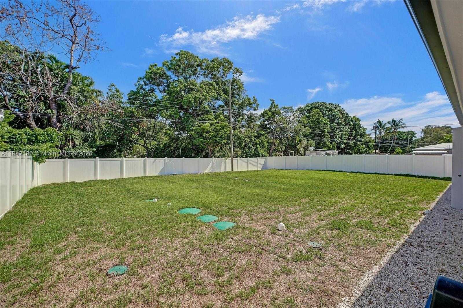 Small Image of 2255 NORTH EAST 173RD STREET, North Miami Beach Number 20