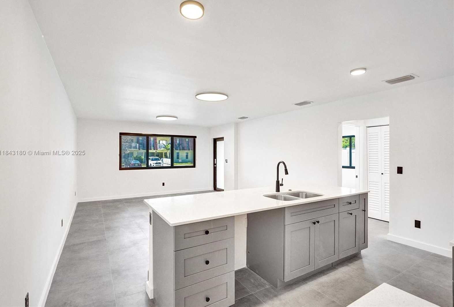 Small Image of 2255 NORTH EAST 173RD STREET, North Miami Beach Number 5