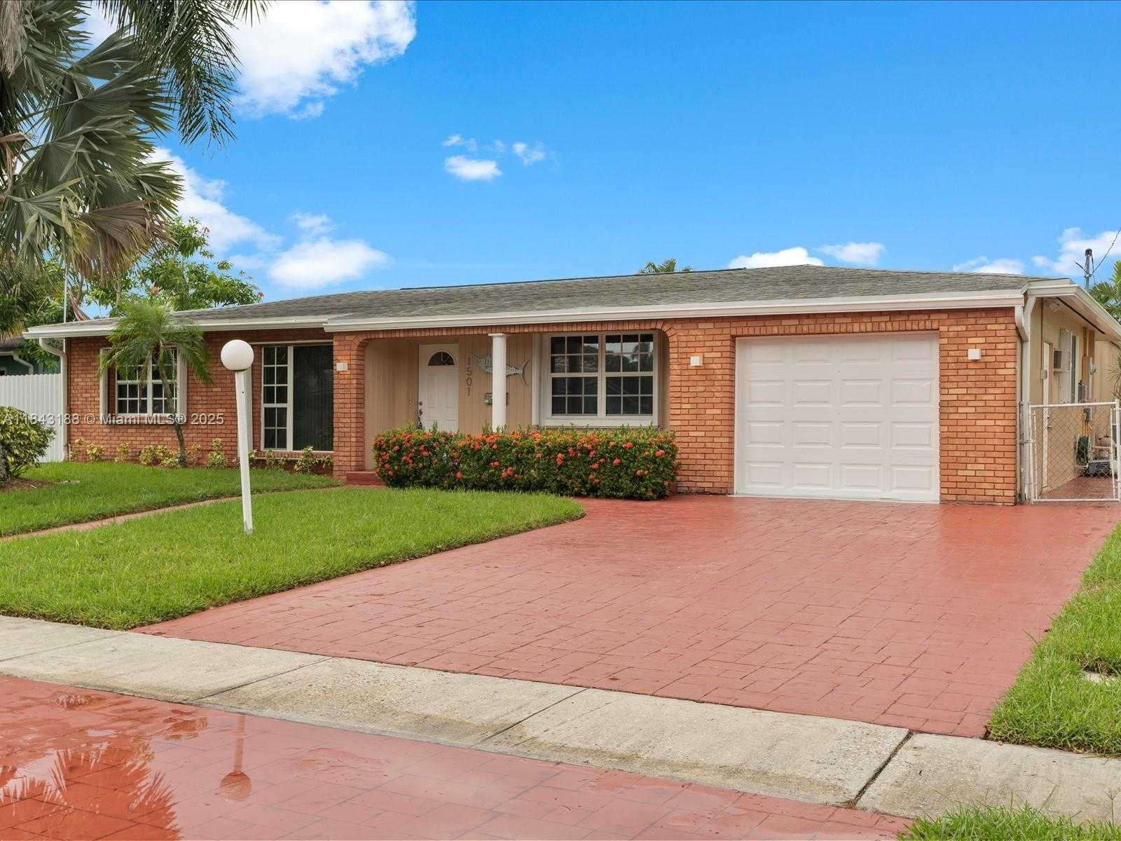 Small Image of 1501 SOUTH WEST 57TH AVE, Plantation Number 10