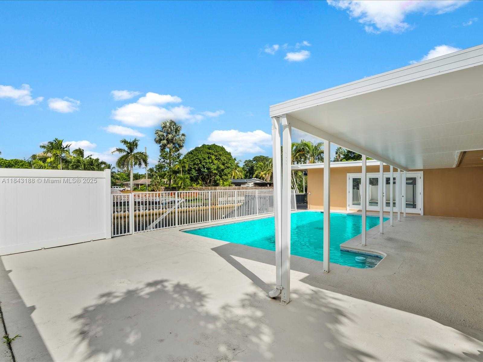 Small Image of 1501 SOUTH WEST 57TH AVE, Plantation Number 12