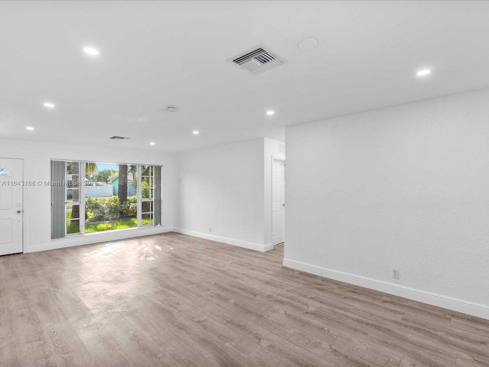 Small Image of 1501 SOUTH WEST 57TH AVE, Plantation Number 21
