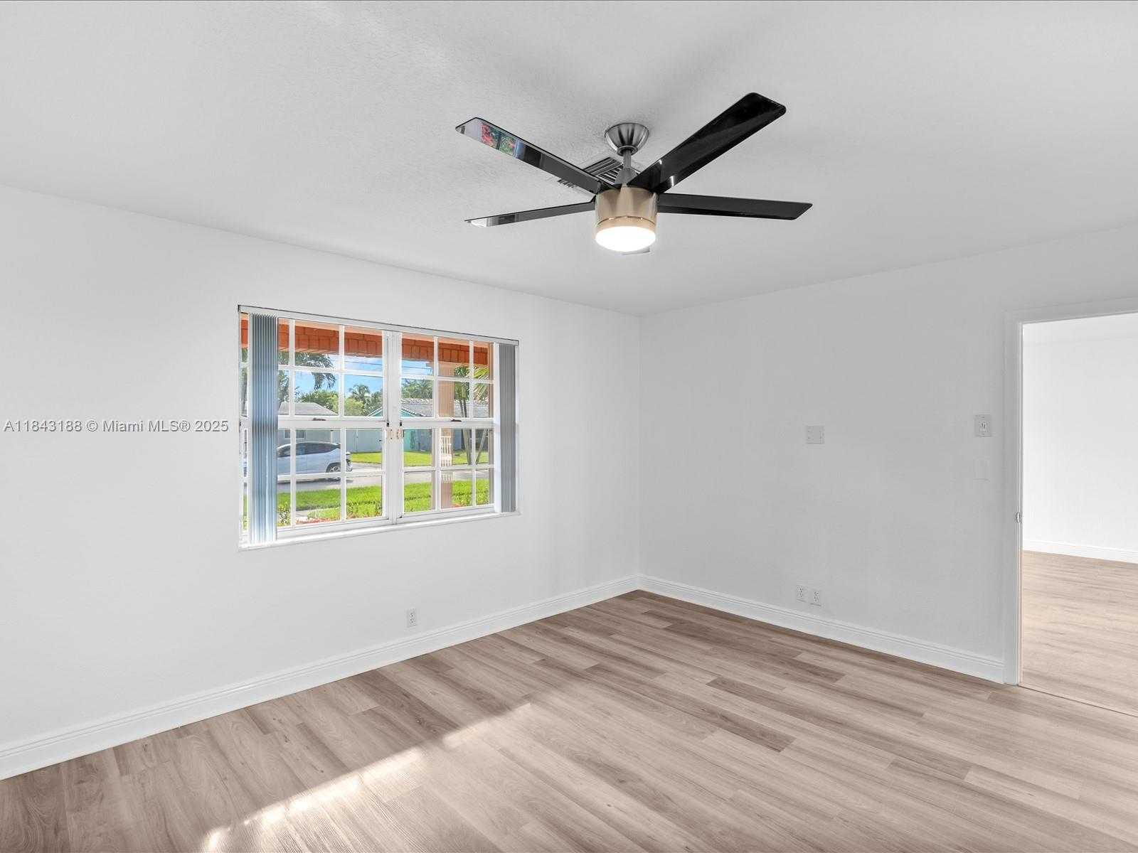 Small Image of 1501 SOUTH WEST 57TH AVE, Plantation Number 36