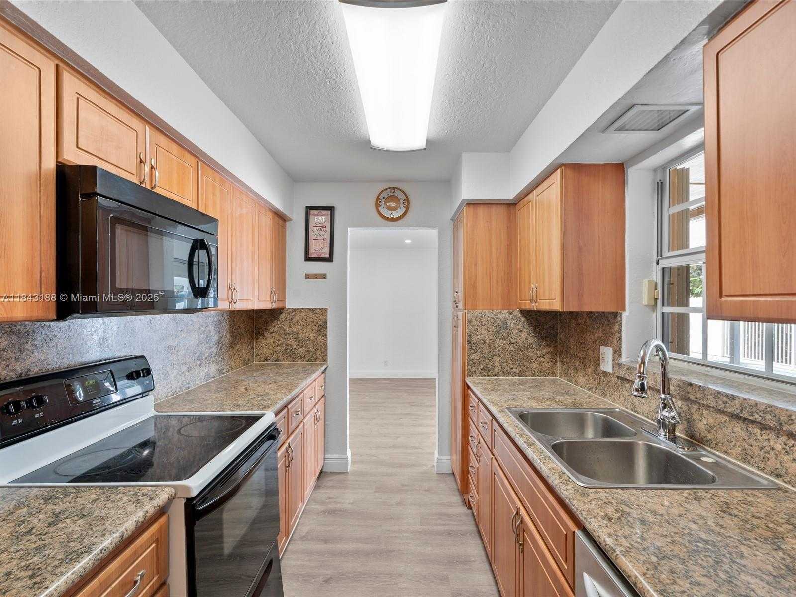 Small Image of 1501 SOUTH WEST 57TH AVE, Plantation Number 46