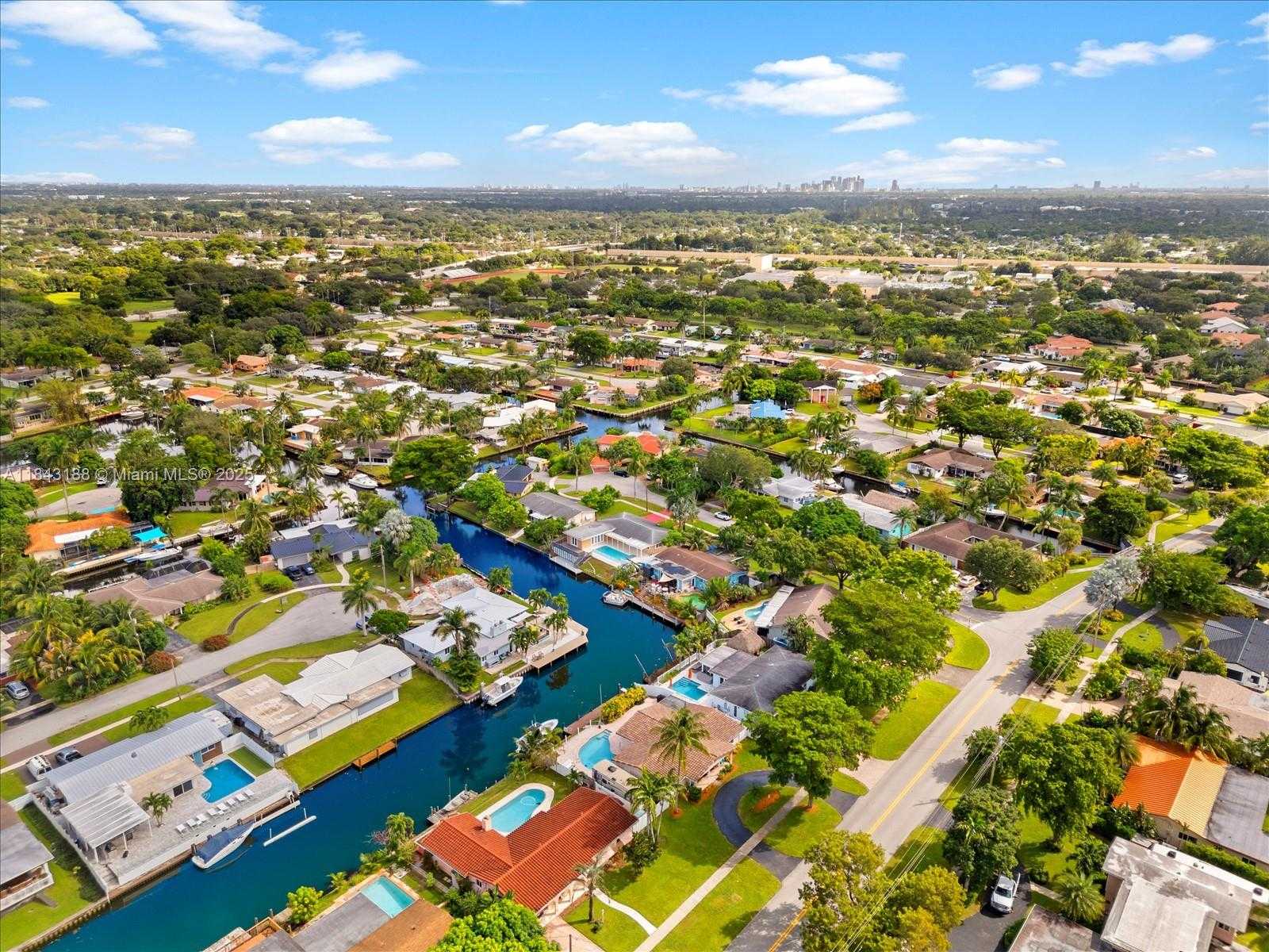 Small Image of 1501 SOUTH WEST 57TH AVE, Plantation Number 58