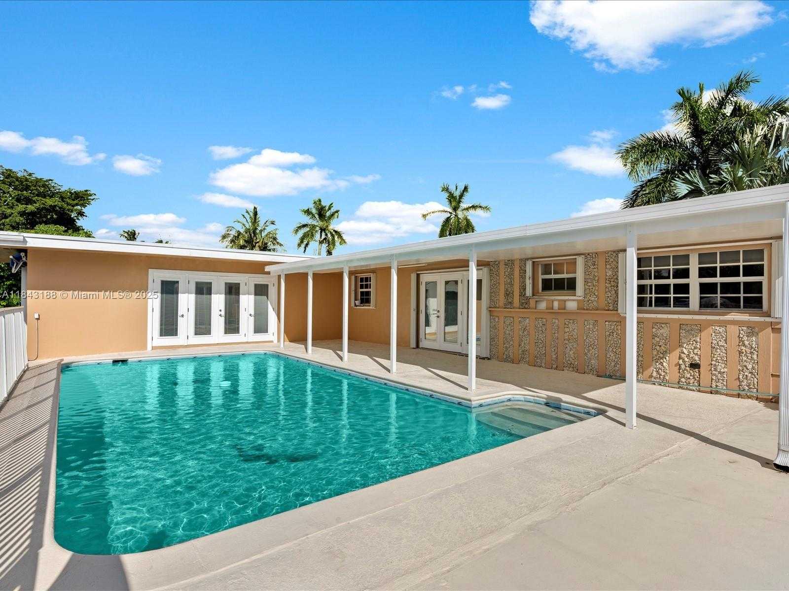 Small Image of 1501 SOUTH WEST 57TH AVE, Plantation Number 68