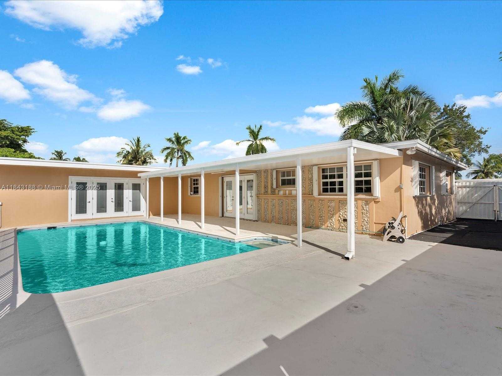 Small Image of 1501 SOUTH WEST 57TH AVE, Plantation Number 69