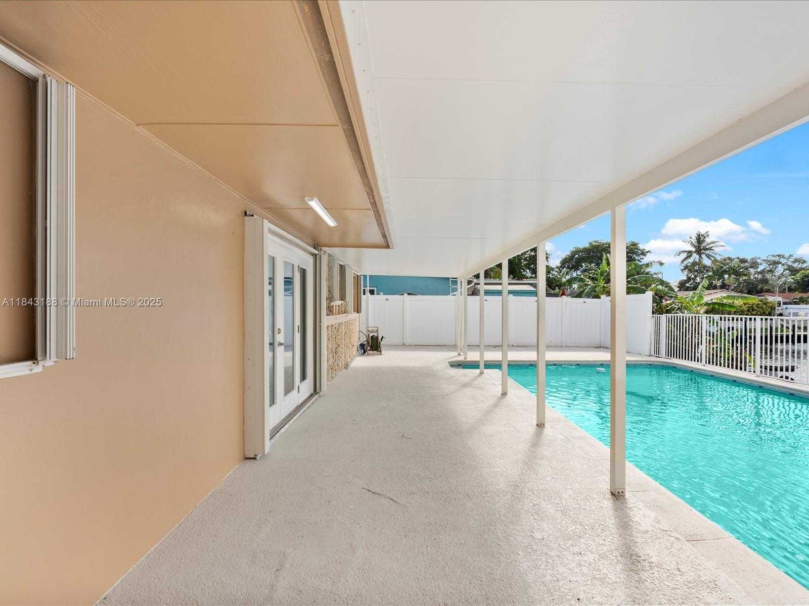 Small Image of 1501 SOUTH WEST 57TH AVE, Plantation Number 72