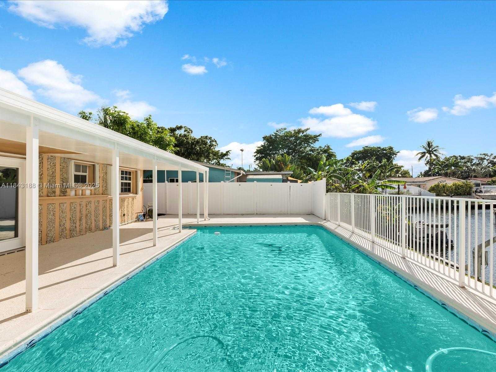 Small Image of 1501 SOUTH WEST 57TH AVE, Plantation Number 74