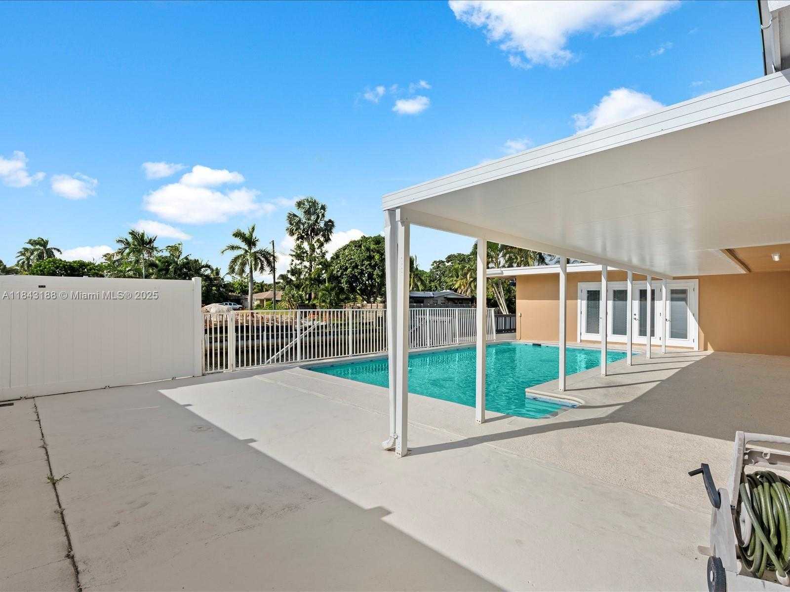 Small Image of 1501 SOUTH WEST 57TH AVE, Plantation Number 75