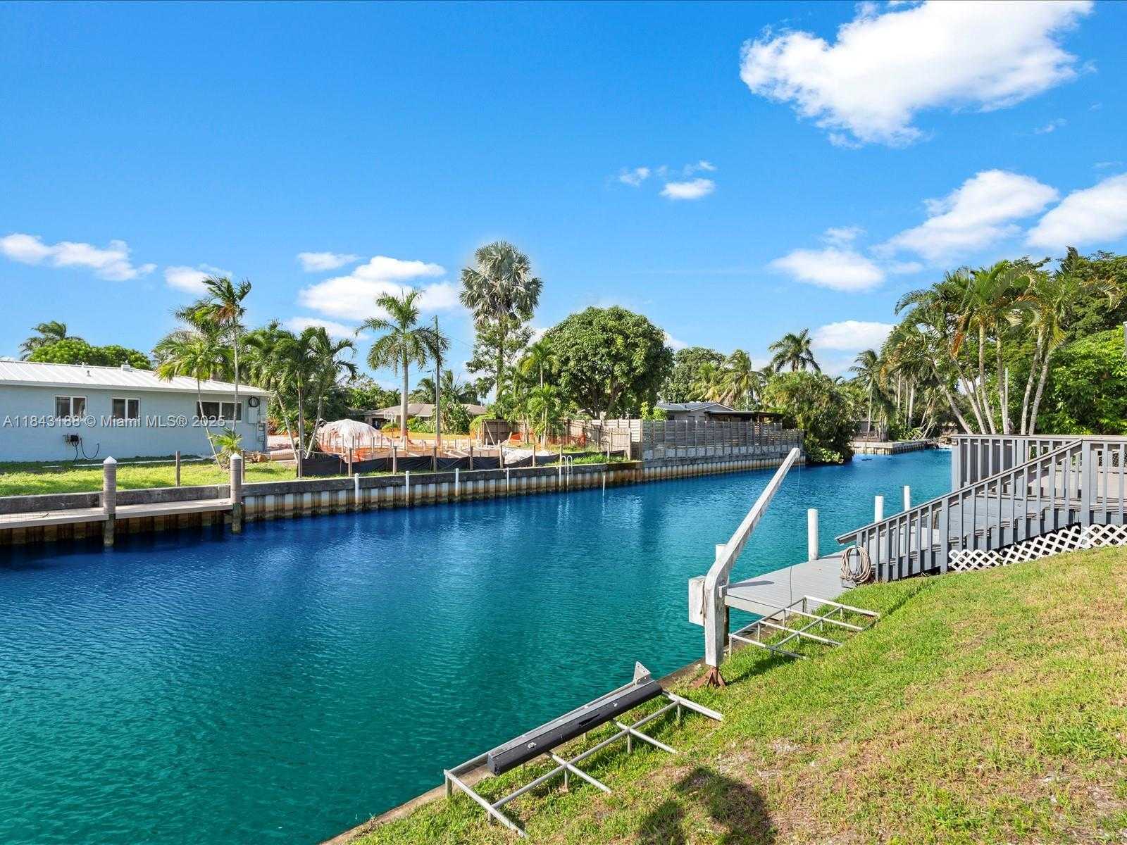 Small Image of 1501 SOUTH WEST 57TH AVE, Plantation Number 81