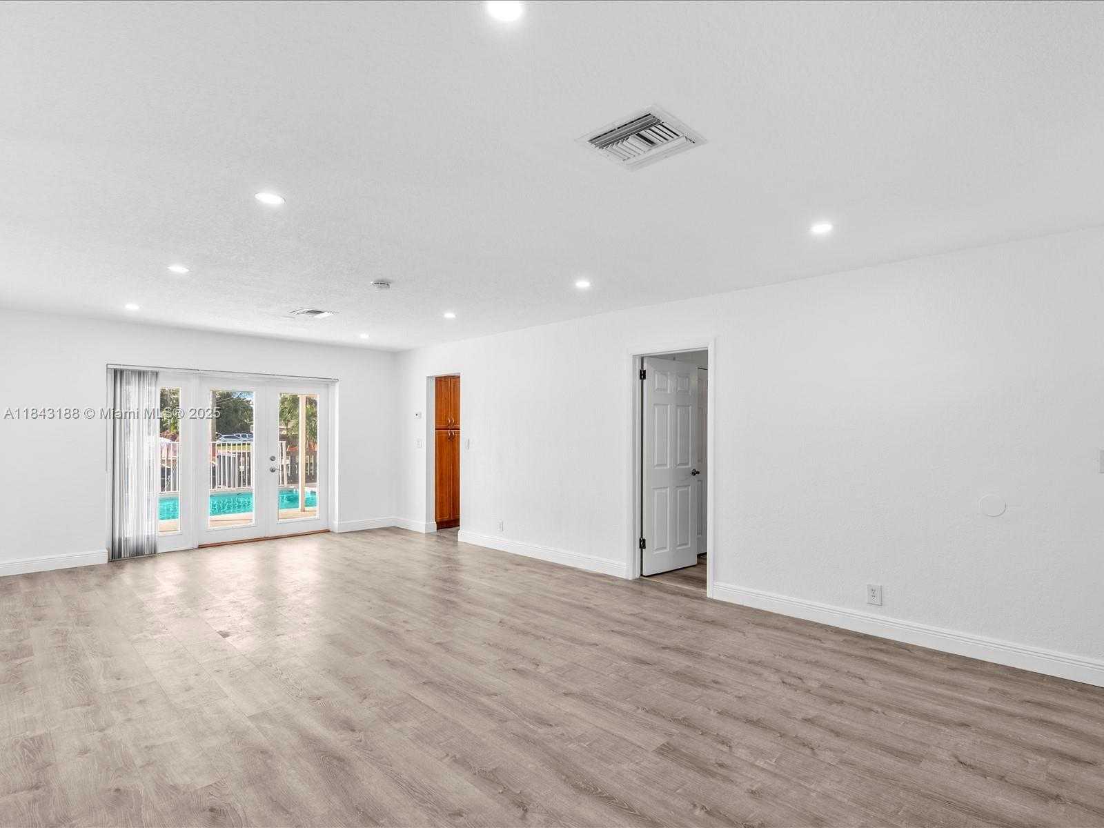 Small Image of 1501 SOUTH WEST 57TH AVE, Plantation Number 84