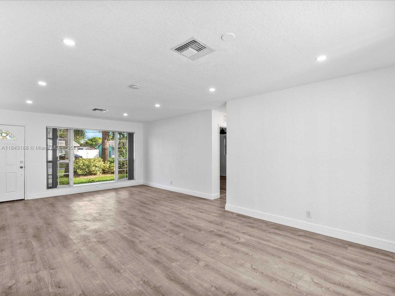 Small Image of 1501 SOUTH WEST 57TH AVE, Plantation Number 86
