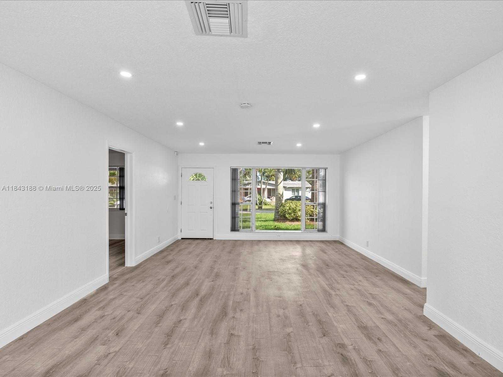 Small Image of 1501 SOUTH WEST 57TH AVE, Plantation Number 90