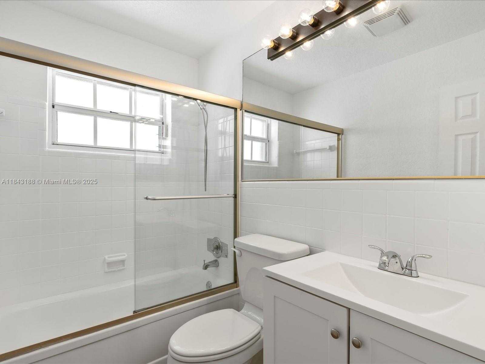 Small Image of 1501 SOUTH WEST 57TH AVE, Plantation Number 91