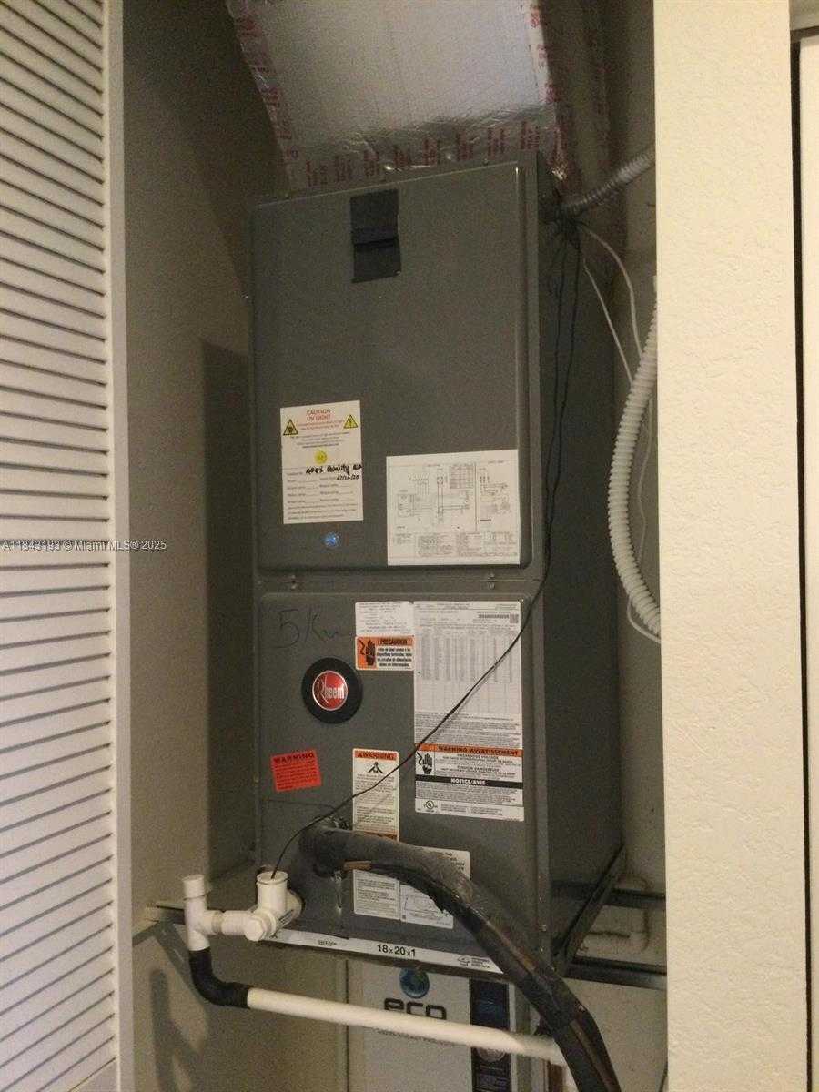 Imagen de Pequeño Objeto