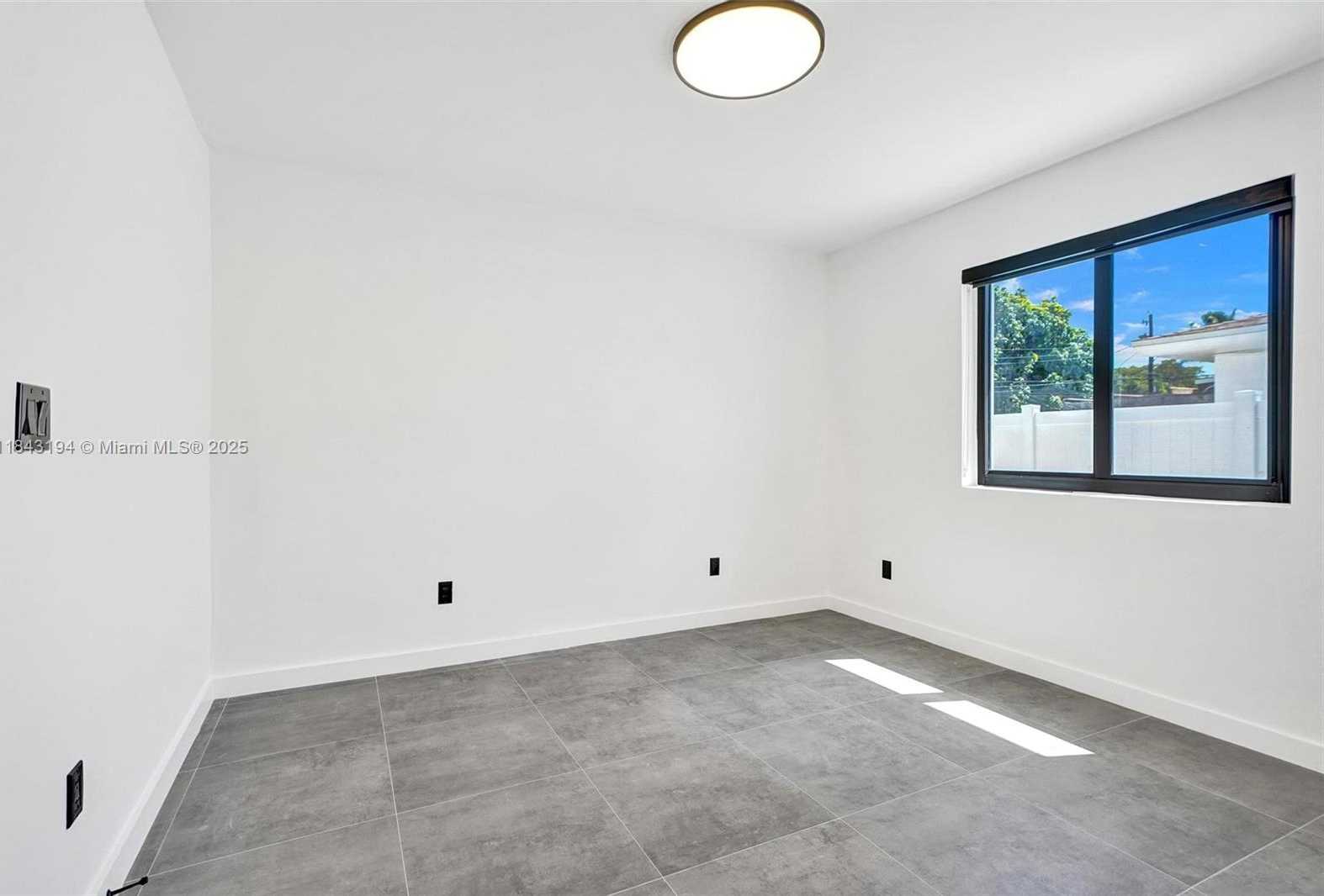 Small Image of 2257 NORTH EAST 173RD STREET, North Miami Beach Number 12