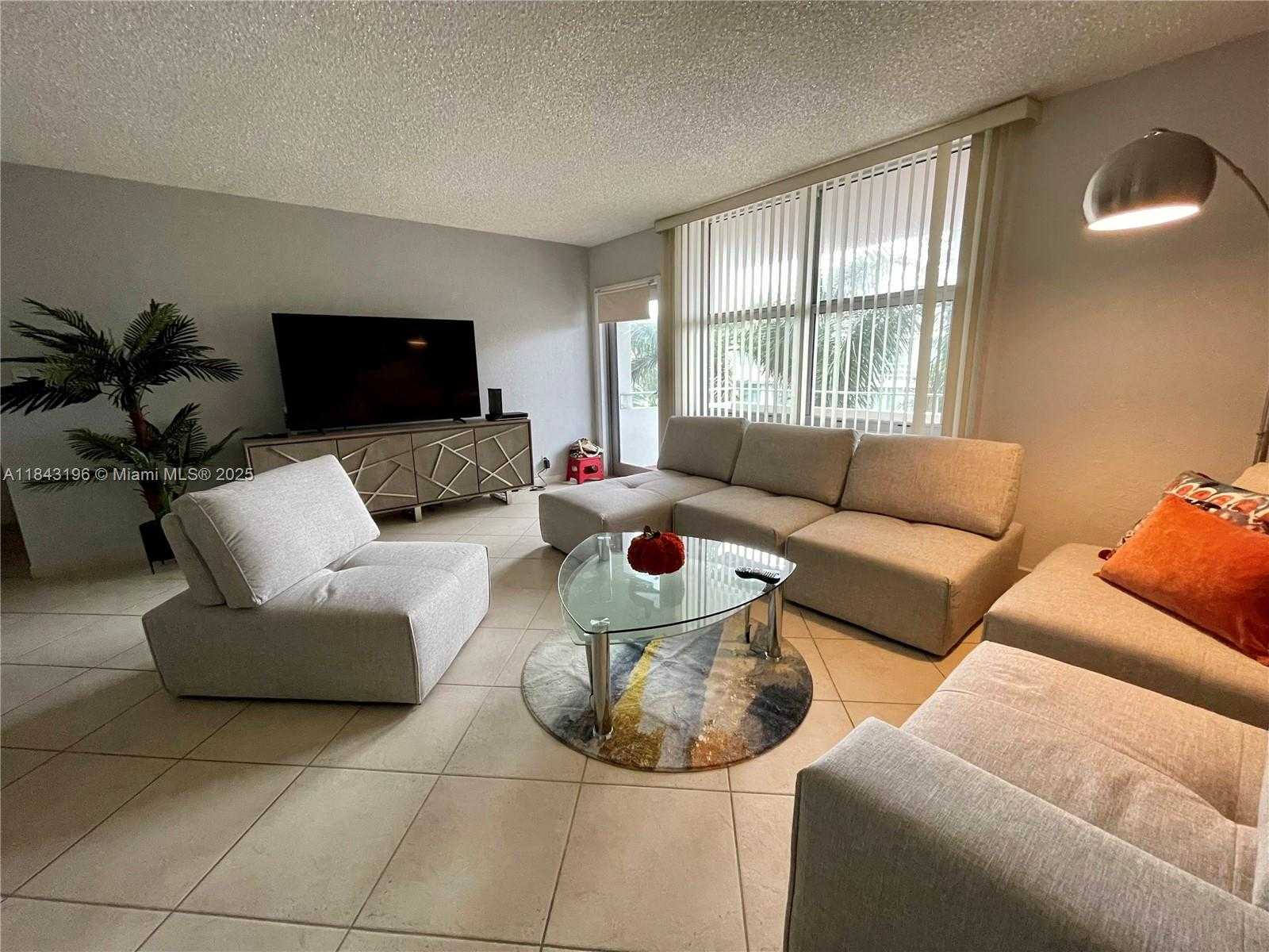 Small Image of 9225 SOUTH COLLINS AVE #411, Surfside Number 5