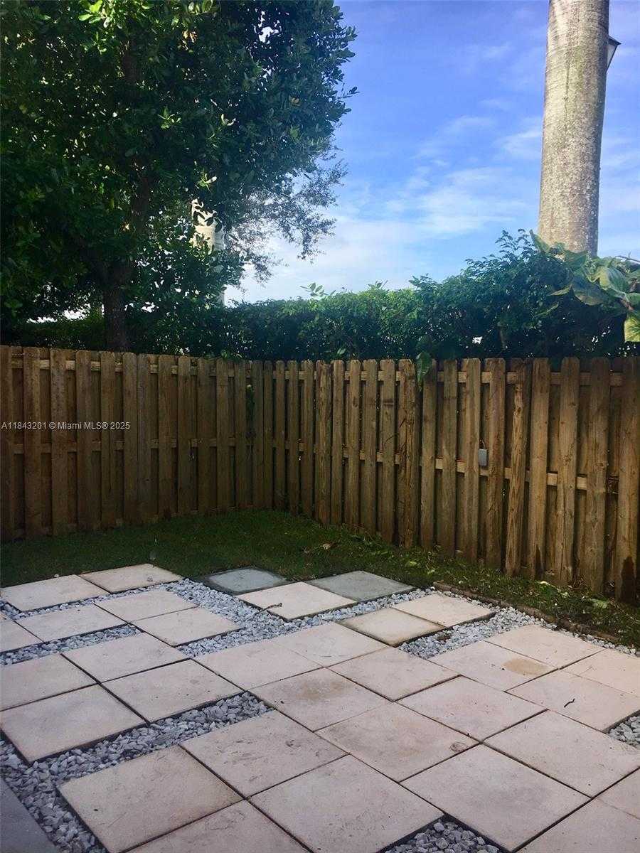 Small Image of 8438 SOUTH WEST 166TH PL, Miami Number 30