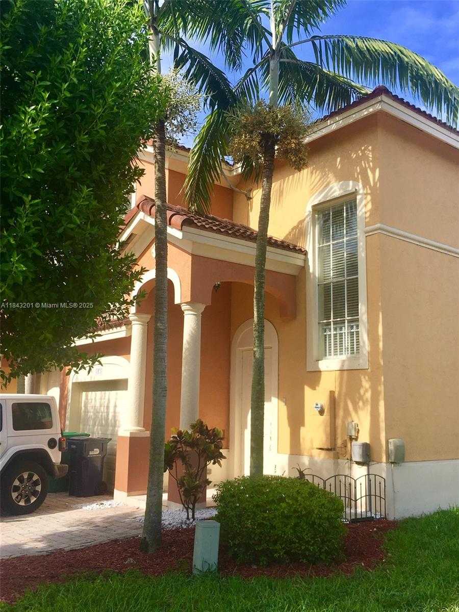Small Image of 8438 SOUTH WEST 166TH PL, Miami Number 33