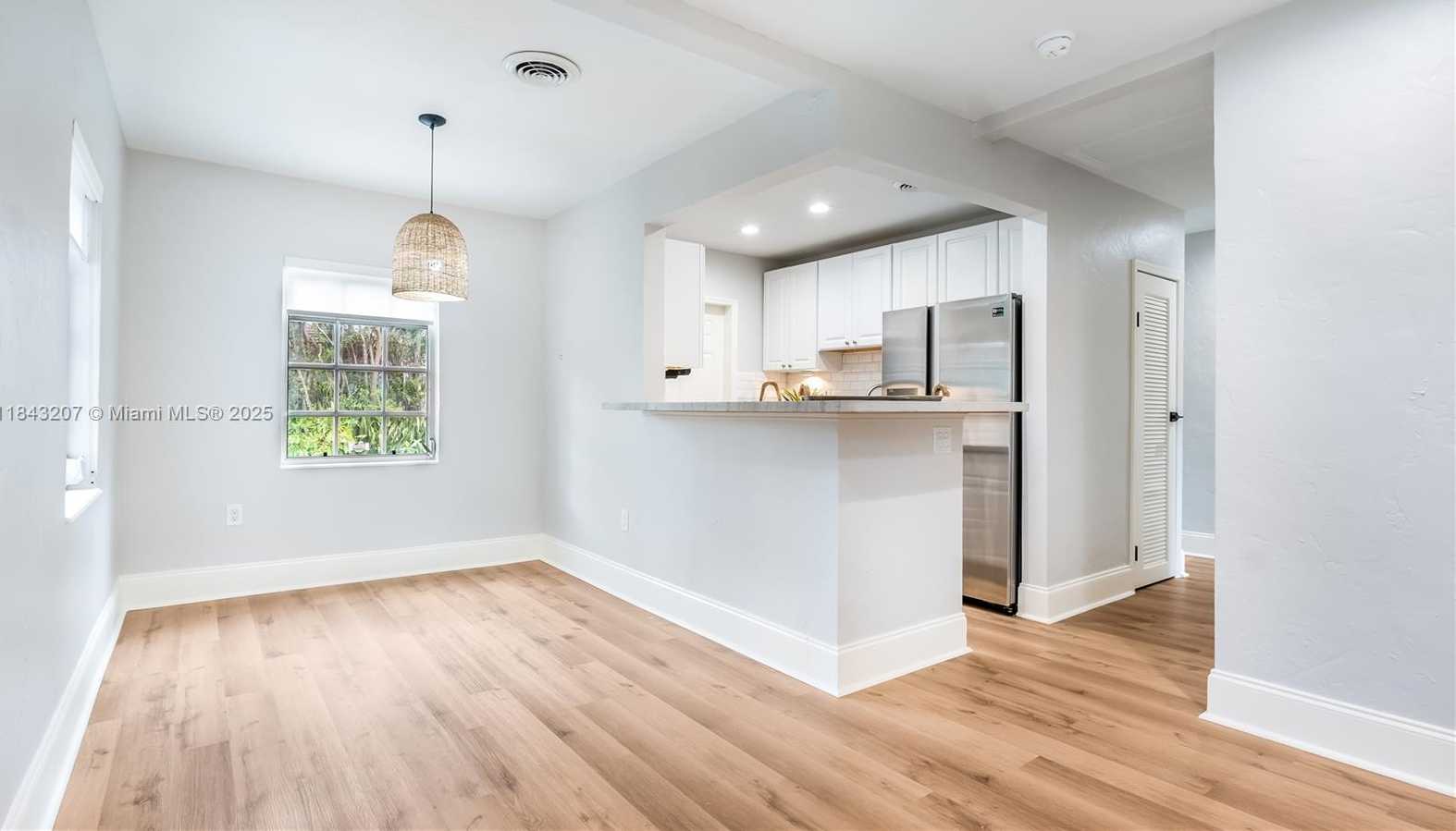 Small Image of 49 ALCANTARRA AVE, Coral Gables Number 3
