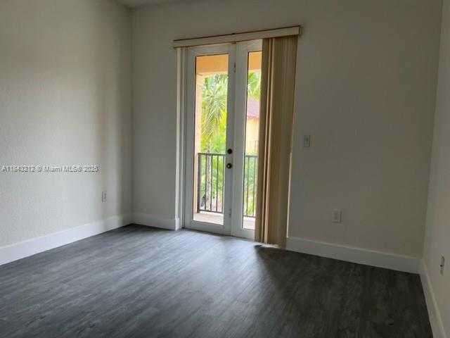 Small Image of 13242 SOUTH WEST 127TH CT, Miami Number 15