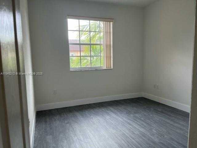 Small Image of 13242 SOUTH WEST 127TH CT, Miami Number 18