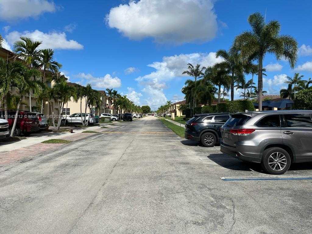 Small Image of 13242 SOUTH WEST 127TH CT, Miami Number 30