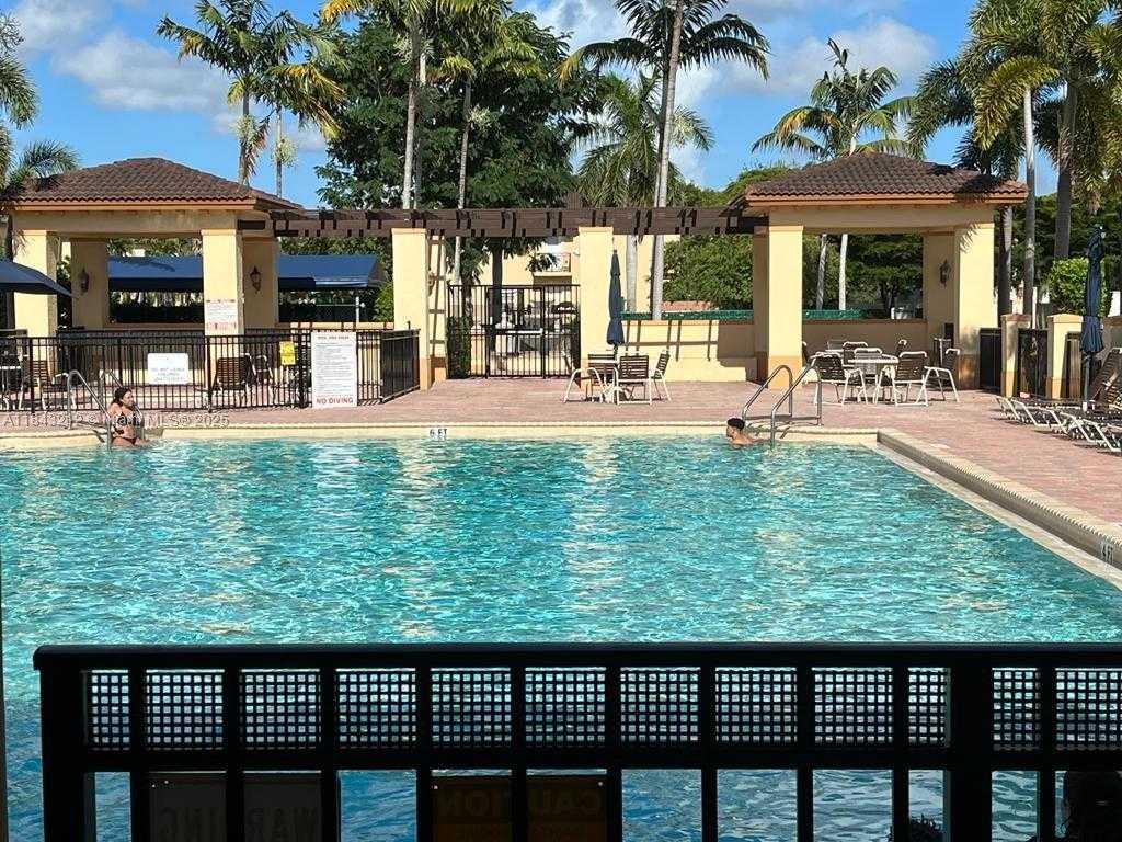Small Image of 13242 SOUTH WEST 127TH CT, Miami Number 35
