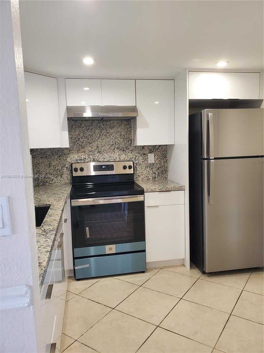 Small Image of 3561 SOUTH WEST 117TH AVE #7-203, Miami Number 4