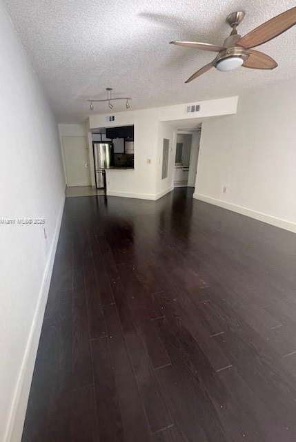 Small Image of 8235 LAKE DR #307, Doral Number 8