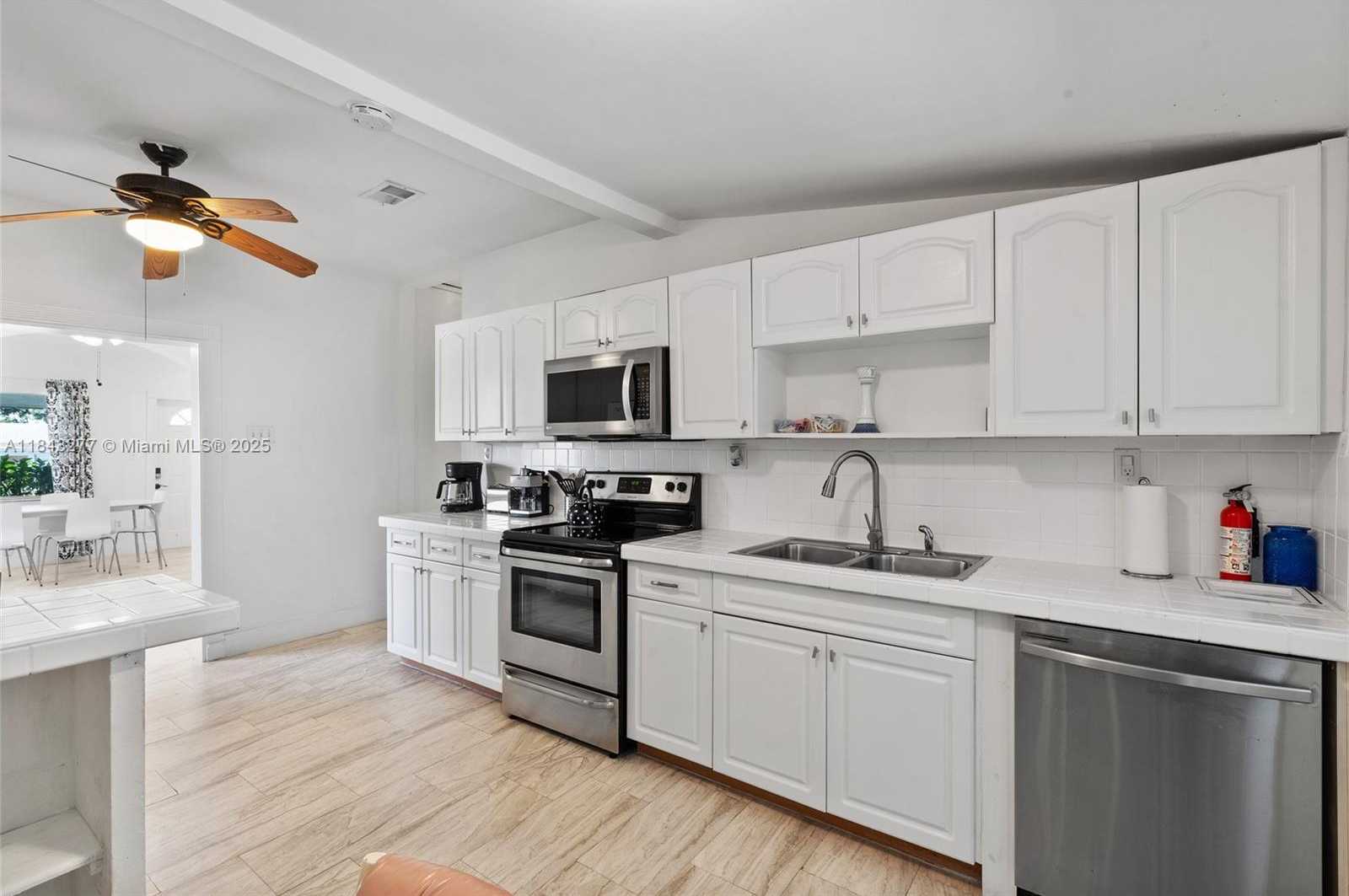 Small Image of 2946 SOUTH WEST 26TH ST, Miami Number 25